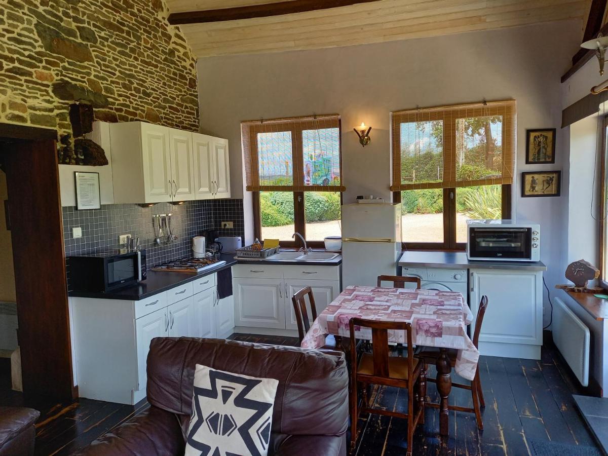 La Gasteboisiere With Swimming Pool And Games Room Le Mesnil-Adelee Luaran gambar