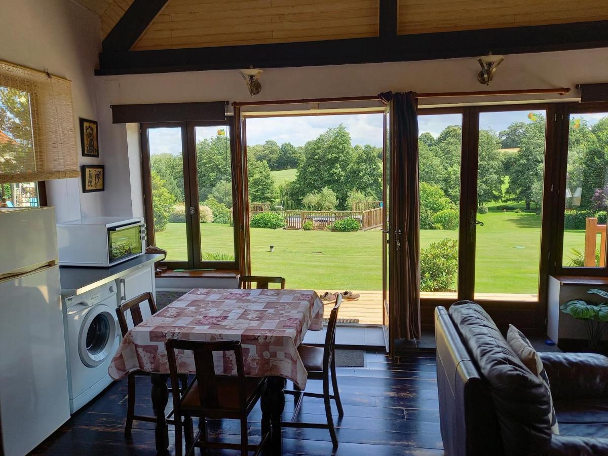 La Gasteboisiere With Swimming Pool And Games Room Le Mesnil-Adelee Luaran gambar