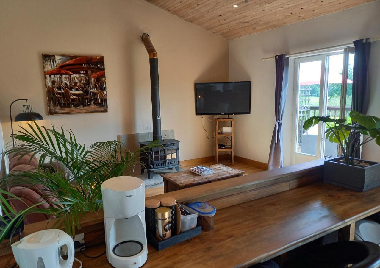 La Gasteboisiere With Swimming Pool And Games Room Le Mesnil-Adelee Luaran gambar